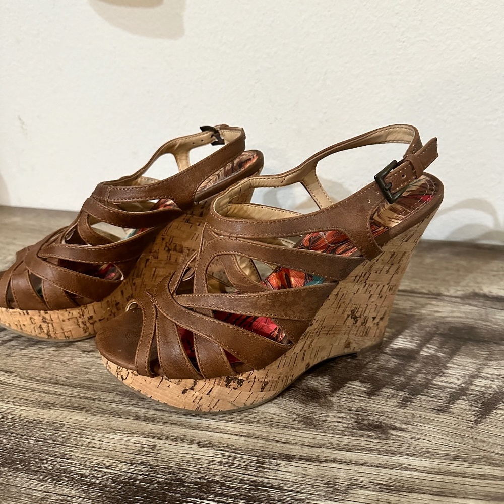 Brown wedges